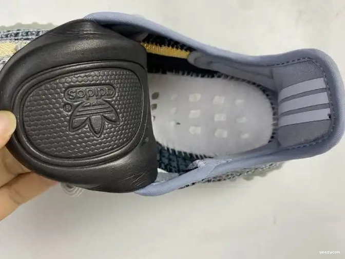 350 GY7657 Yeezy Boost Adidas Ash Blue V2 0602